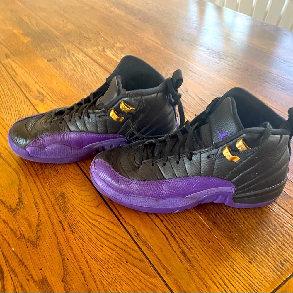 Jordan 12s boys basketball